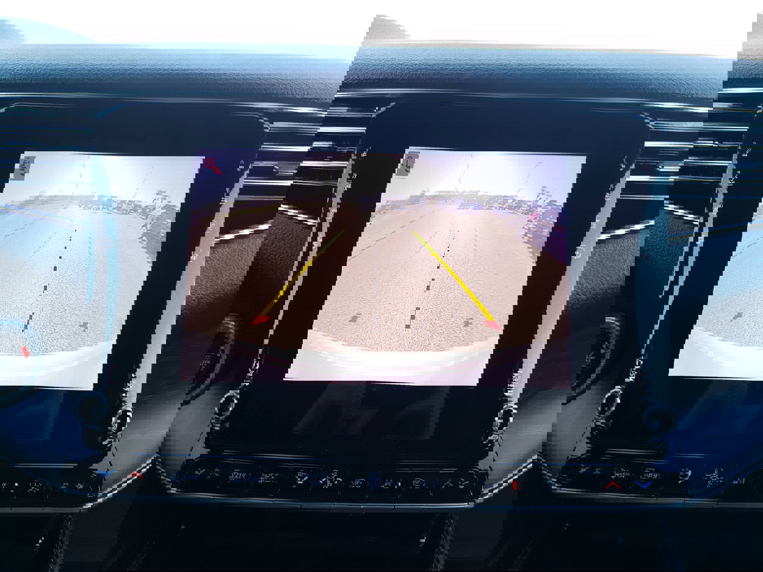 Used 2024 Jeep Wagoneer L Series II w/ Flexible Seating Group image 35