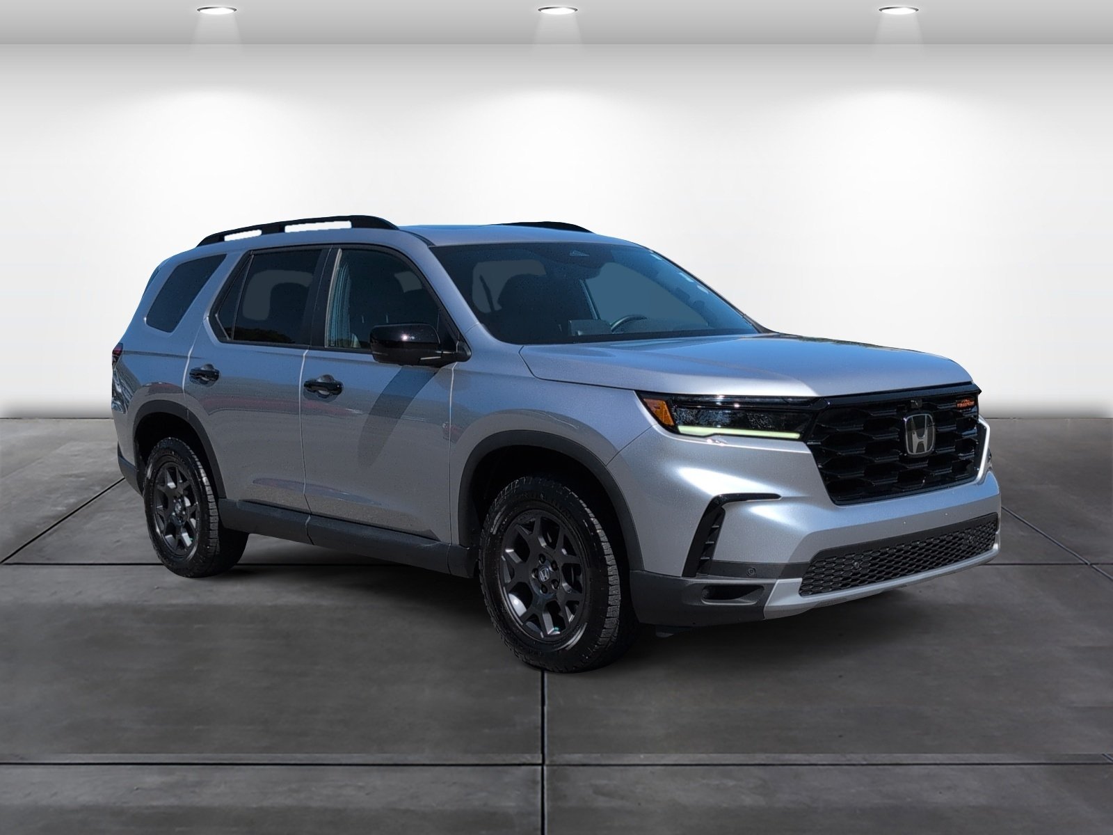 Certified 2025 Honda Pilot TrailSport image 2
