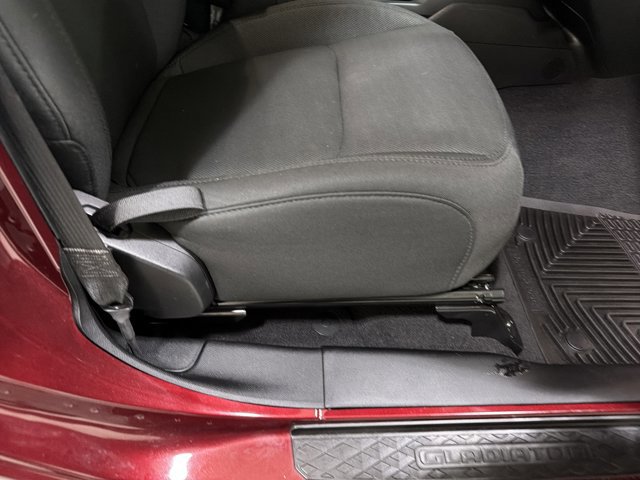 Used 2021 Jeep Gladiator Overland AWD/4WD image 37