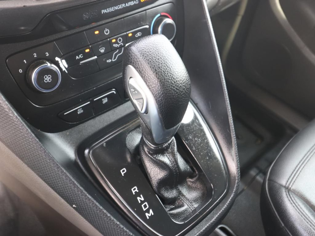Certified 2022 Ford Transit Connect XL FWD image 20