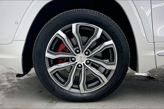 Used 2020 GMC Terrain Denali w/ GMC Pro Grade Package AWD/4WD image 10