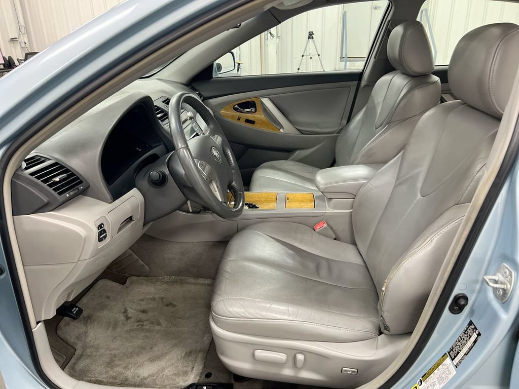 Used 2007 Toyota Camry LE FWD image 19