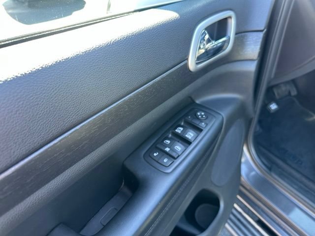 Used 2015 Jeep Grand Cherokee Altitude AWD/4WD image 15