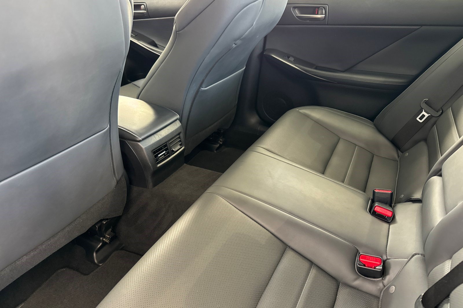 Certified 2024 Lexus IS 350 F Sport RWD image 15