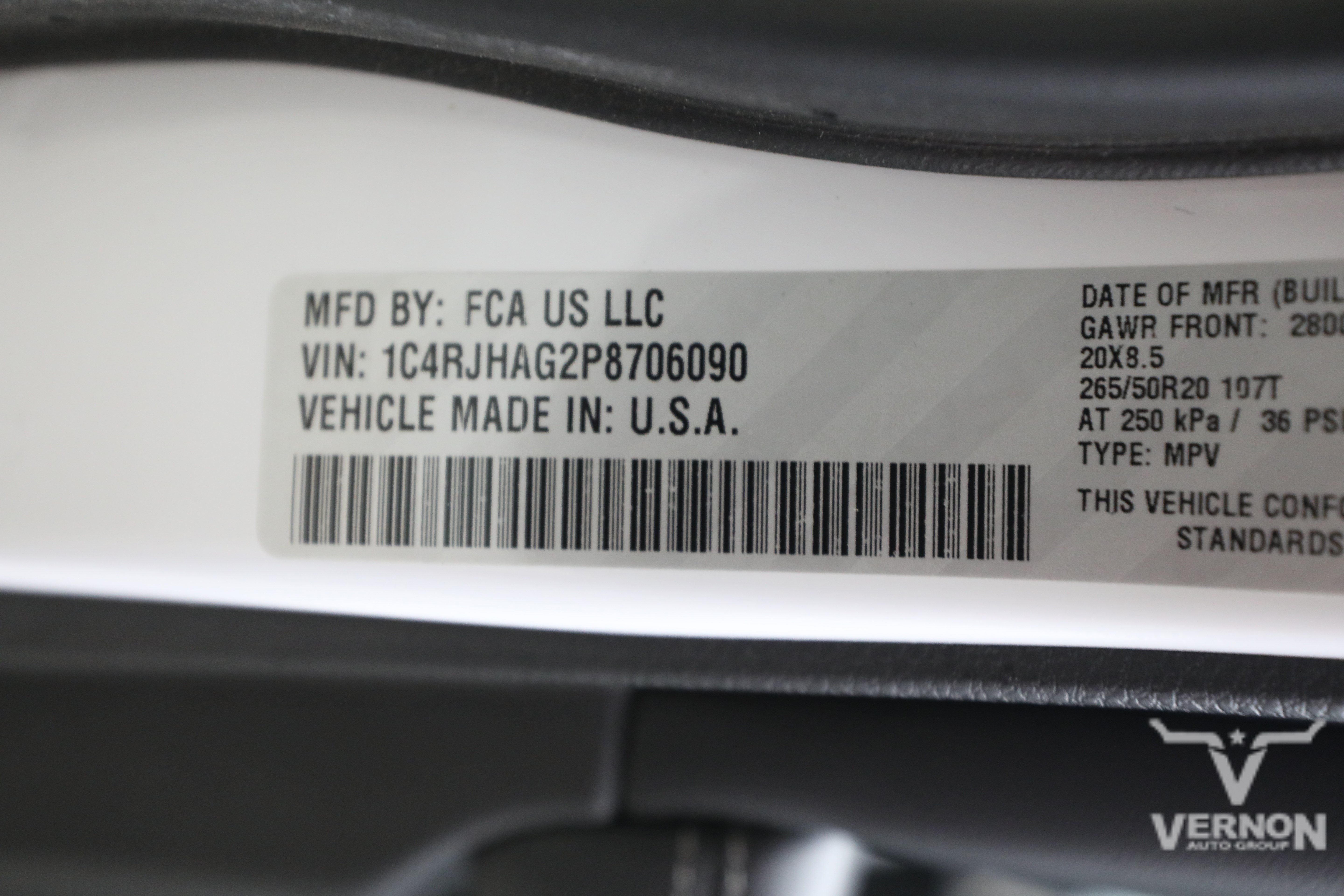Used 2023 Jeep Grand Cherokee Altitude AWD/4WD image 13
