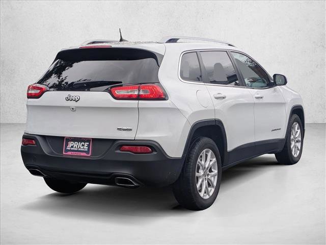 Used 2016 Jeep Cherokee Latitude image 5