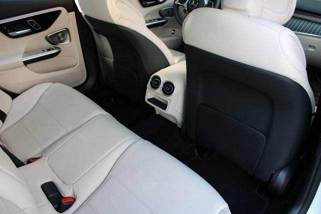 Used 2024 Mercedes-Benz C 300 4MATIC Sedan w/ Exclusive Trim Package image 14