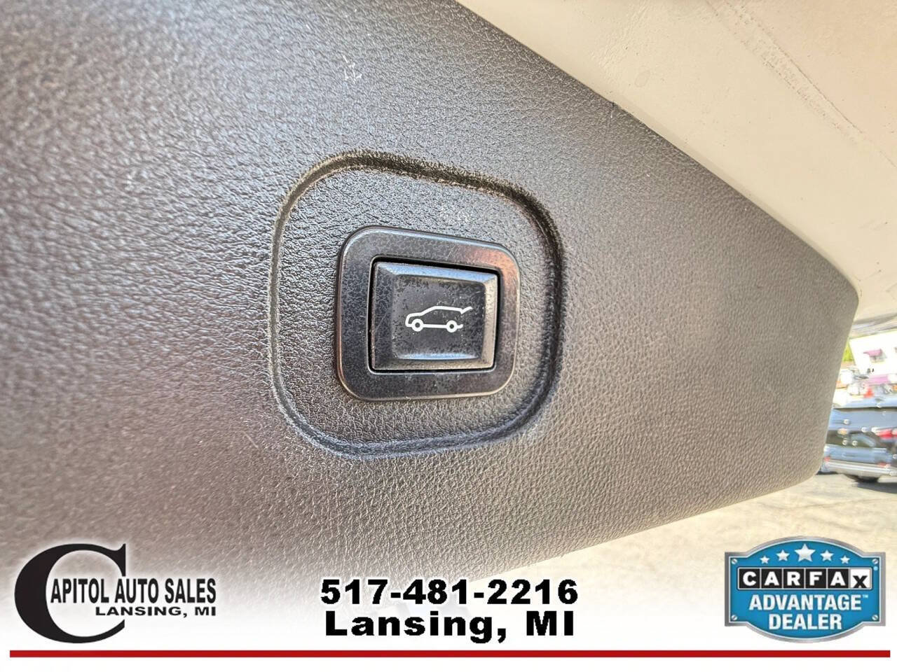 Used 2016 Chevrolet Equinox LTZ w/ Enhanced Convenience Package AWD/4WD image 18