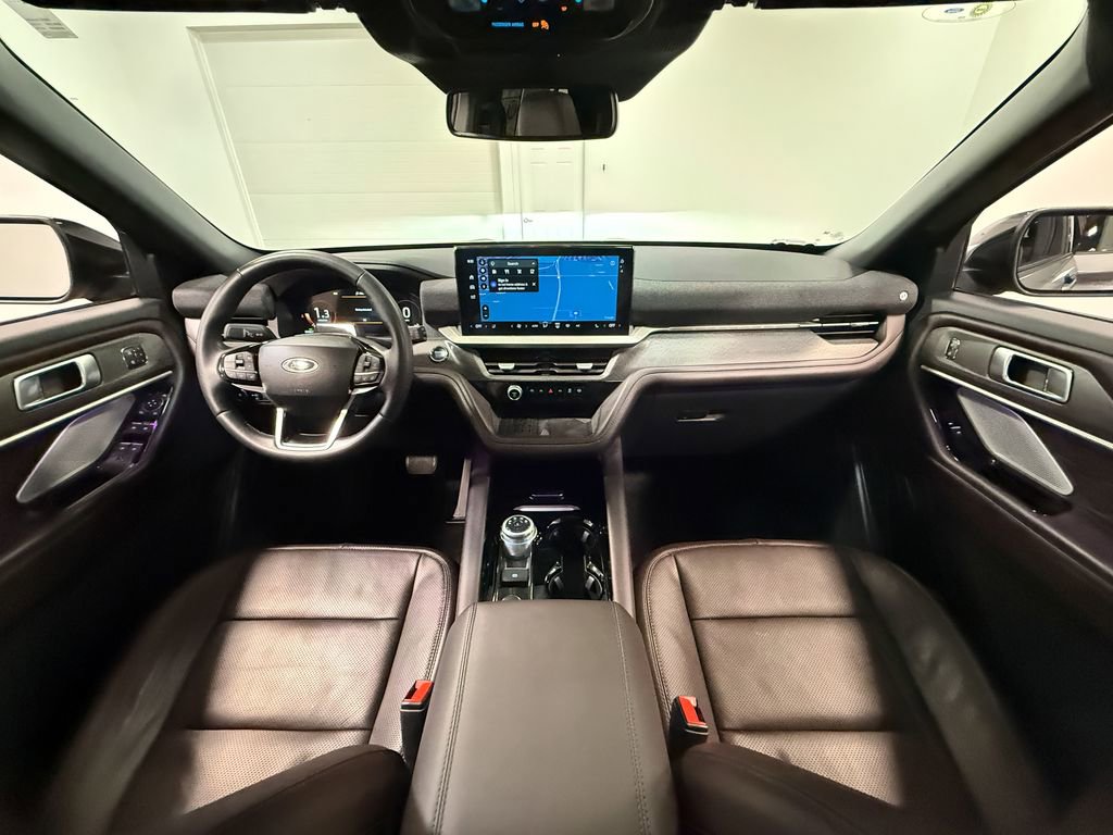 Used 2025 Ford Explorer Platinum w/ LUX Leather Package AWD/4WD image 72