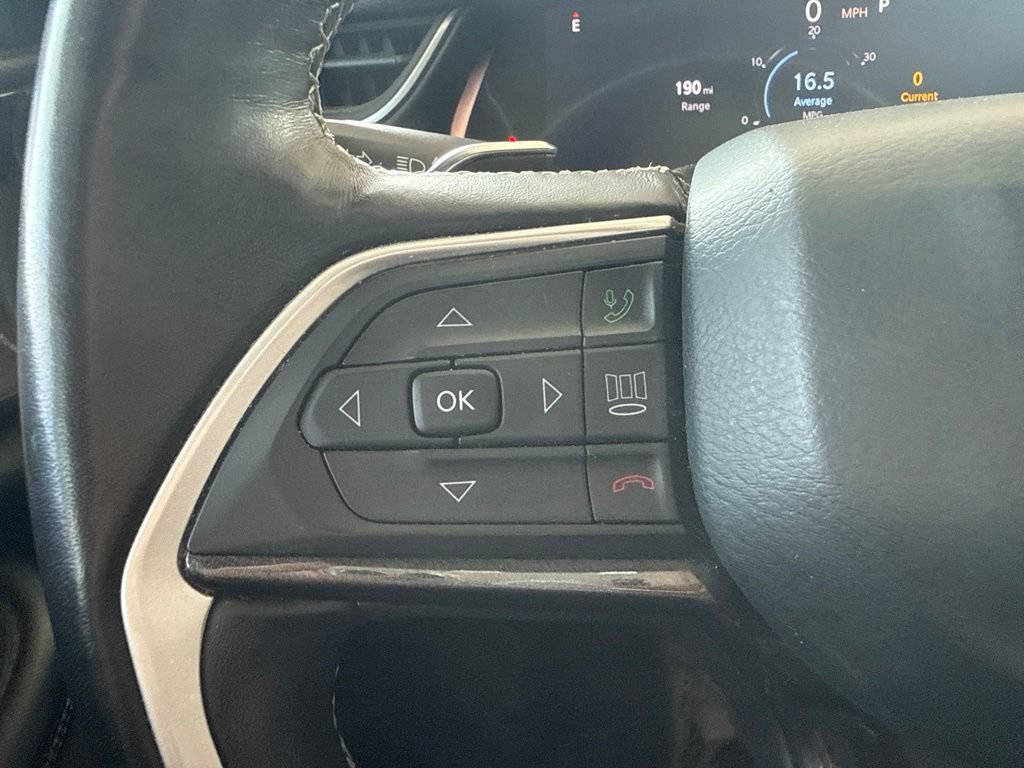 Used 2021 Jeep Grand Cherokee L Laredo w/ Luxury Tech Group I AWD/4WD image 18