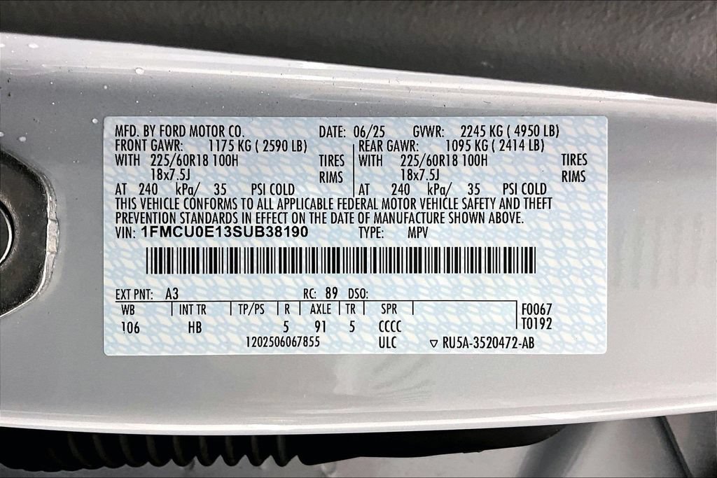 Certified 2025 Ford Escape SE FWD image 35
