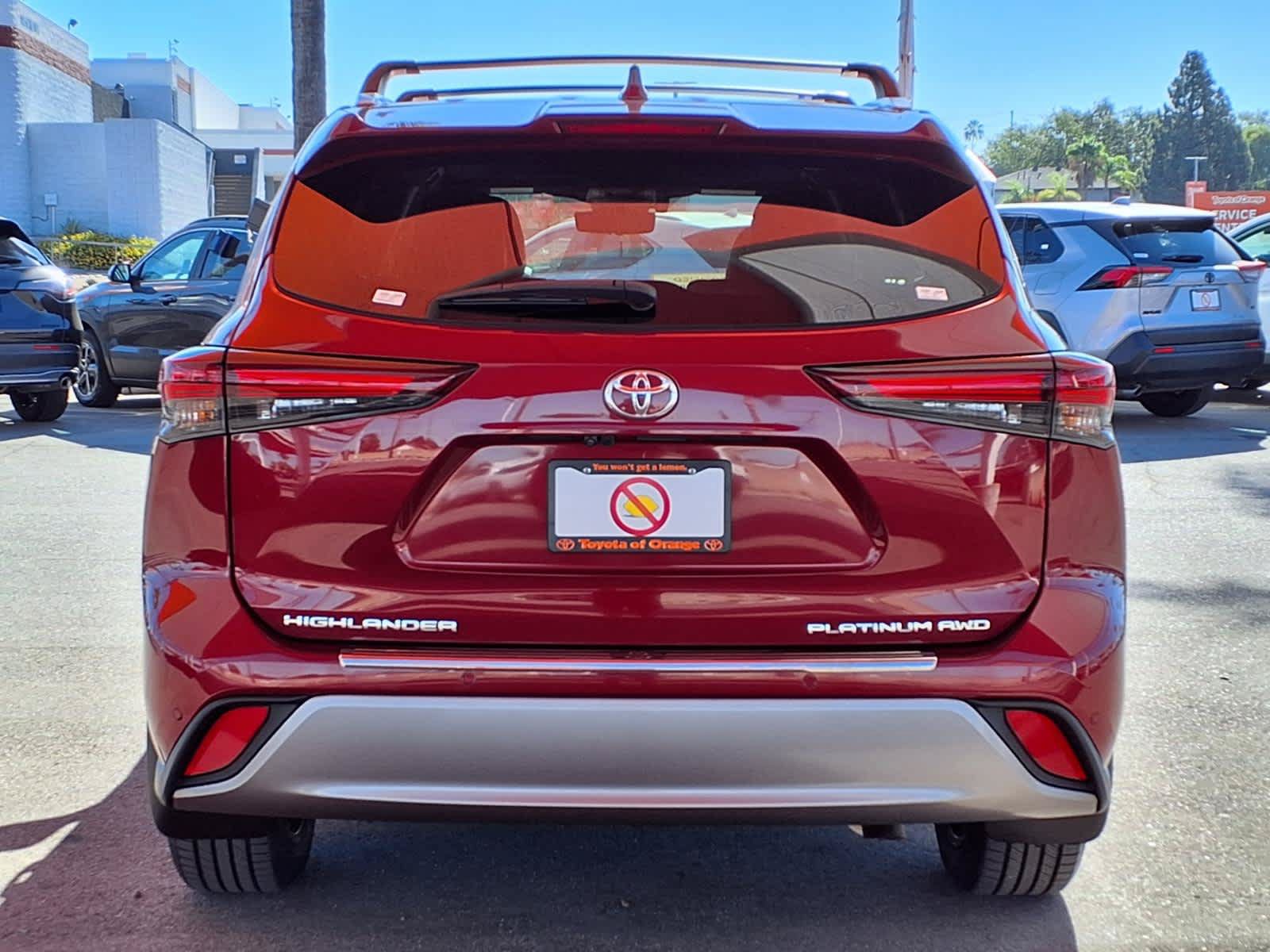Used 2024 Toyota Highlander Platinum AWD/4WD image 5