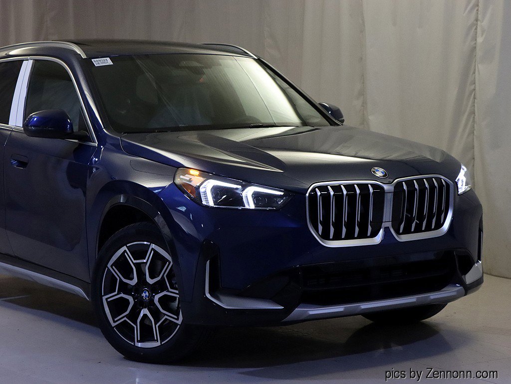 New 2025 BMW X1 xDrive28i w/ Convenience Package image 2