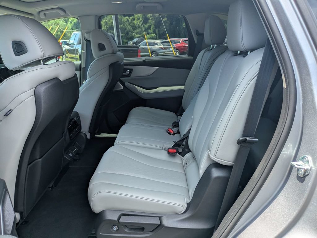 Used 2026 Acura MDX w/ Technology Package FWD image 15
