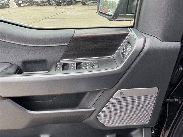 New 2025 Ford F150 Lariat w/ Equipment Group 501A Mid image 11