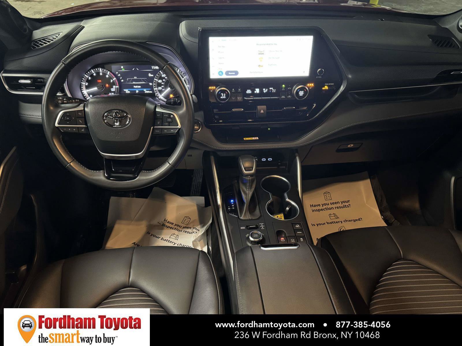 Used 2023 Toyota Highlander XSE AWD/4WD image 13