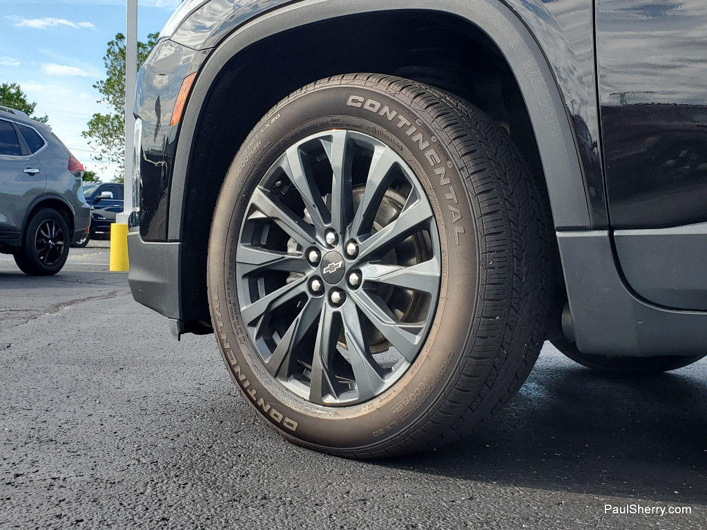 Used 2022 Chevrolet Traverse RS FWD image 10