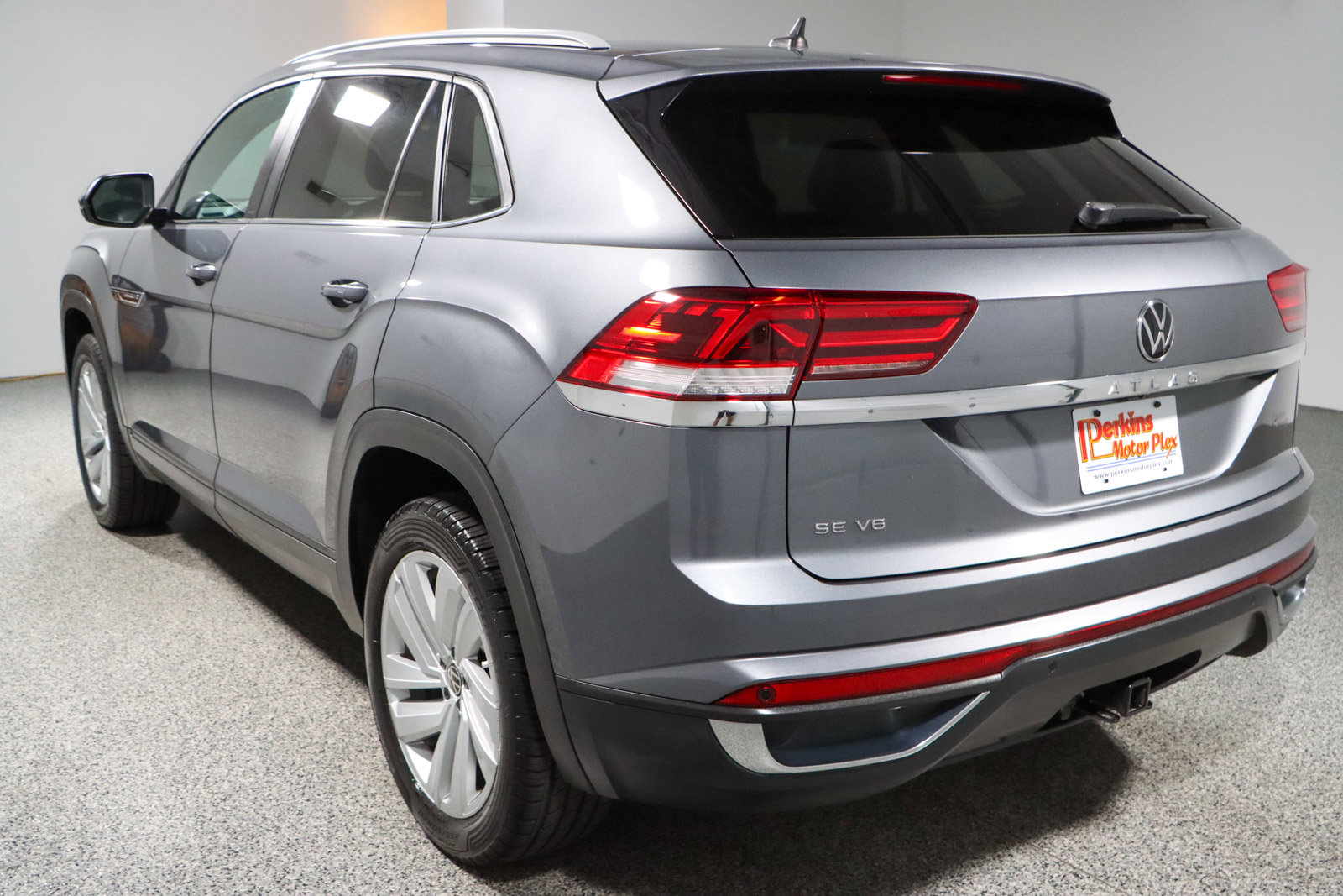 Used 2022 Volkswagen Atlas Cross Sport SE image 9