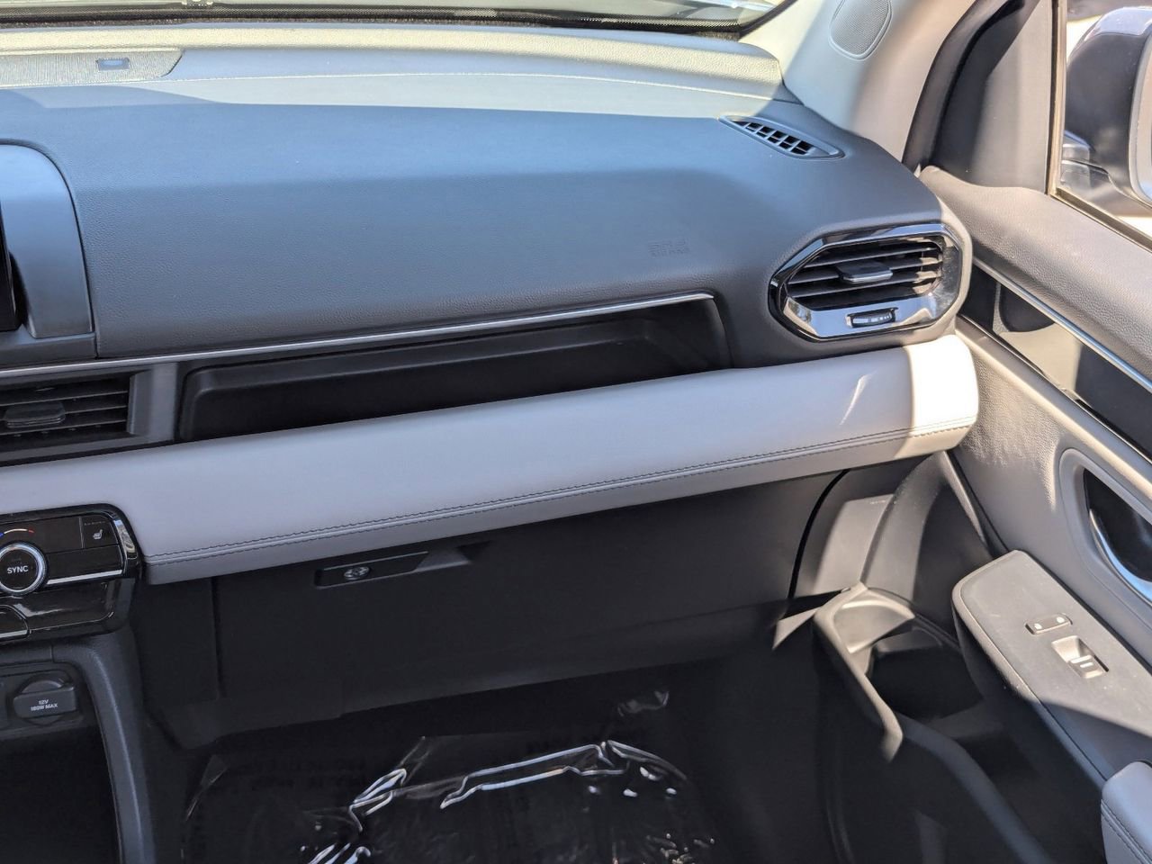 Used 2025 Honda Pilot EX-L image 15