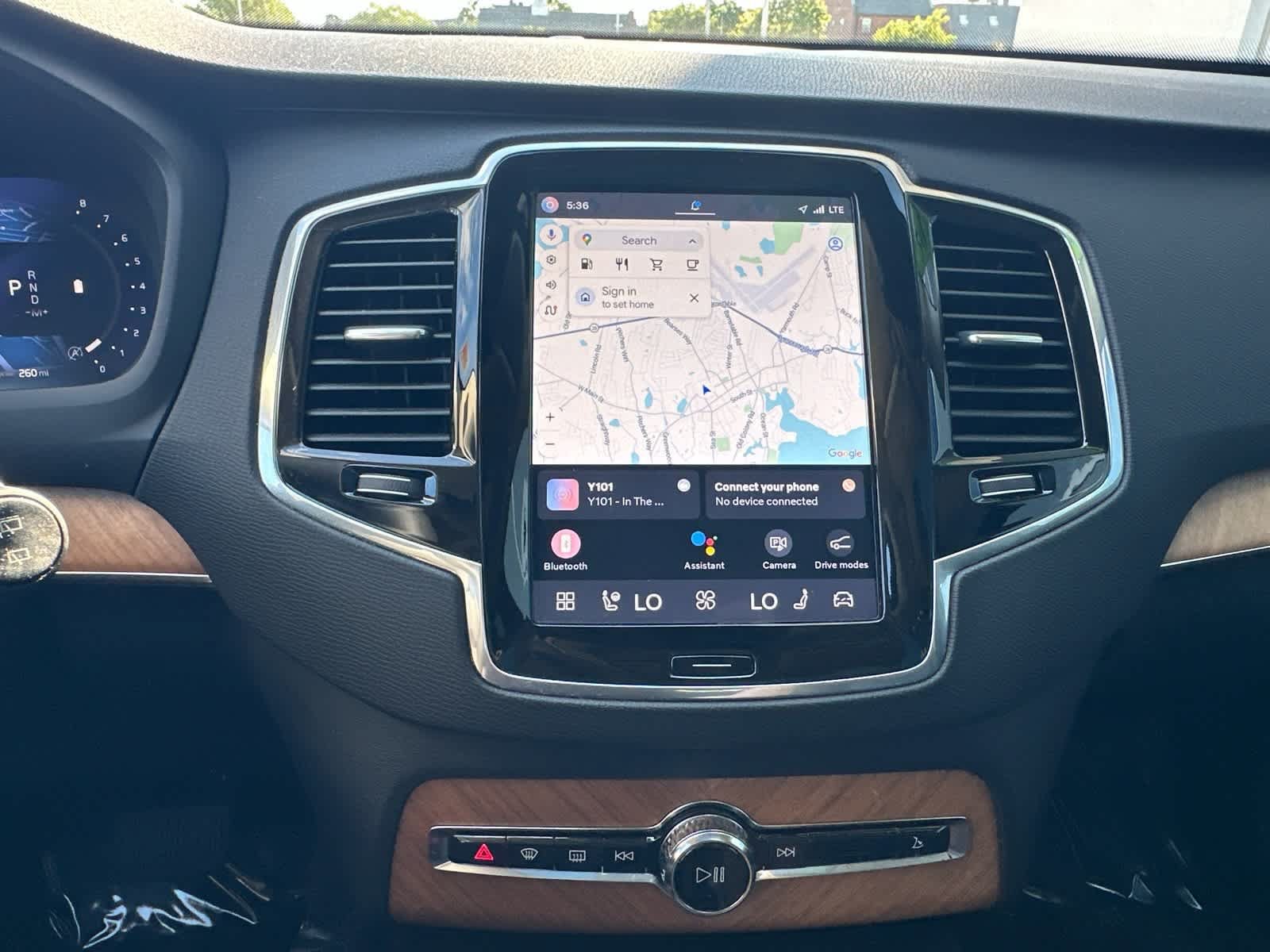 Used 2023 Volvo XC90 B5 Plus w/ Protection Package Premier AWD/4WD image 16