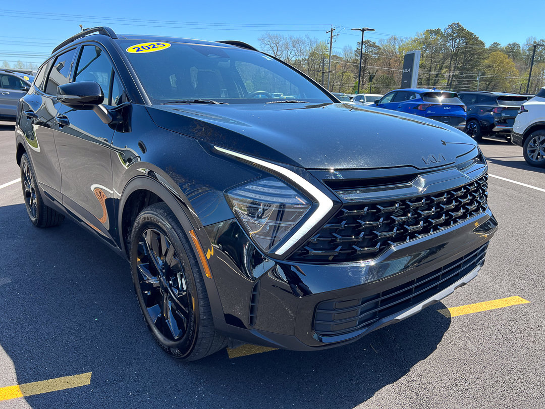 Used 2025 Kia Sportage X-Line w/ Premium Package AWD/4WD image 11