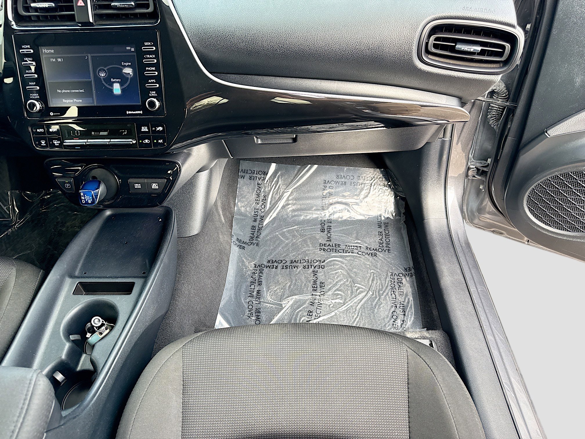 Used 2022 Toyota Prius L Eco image 17