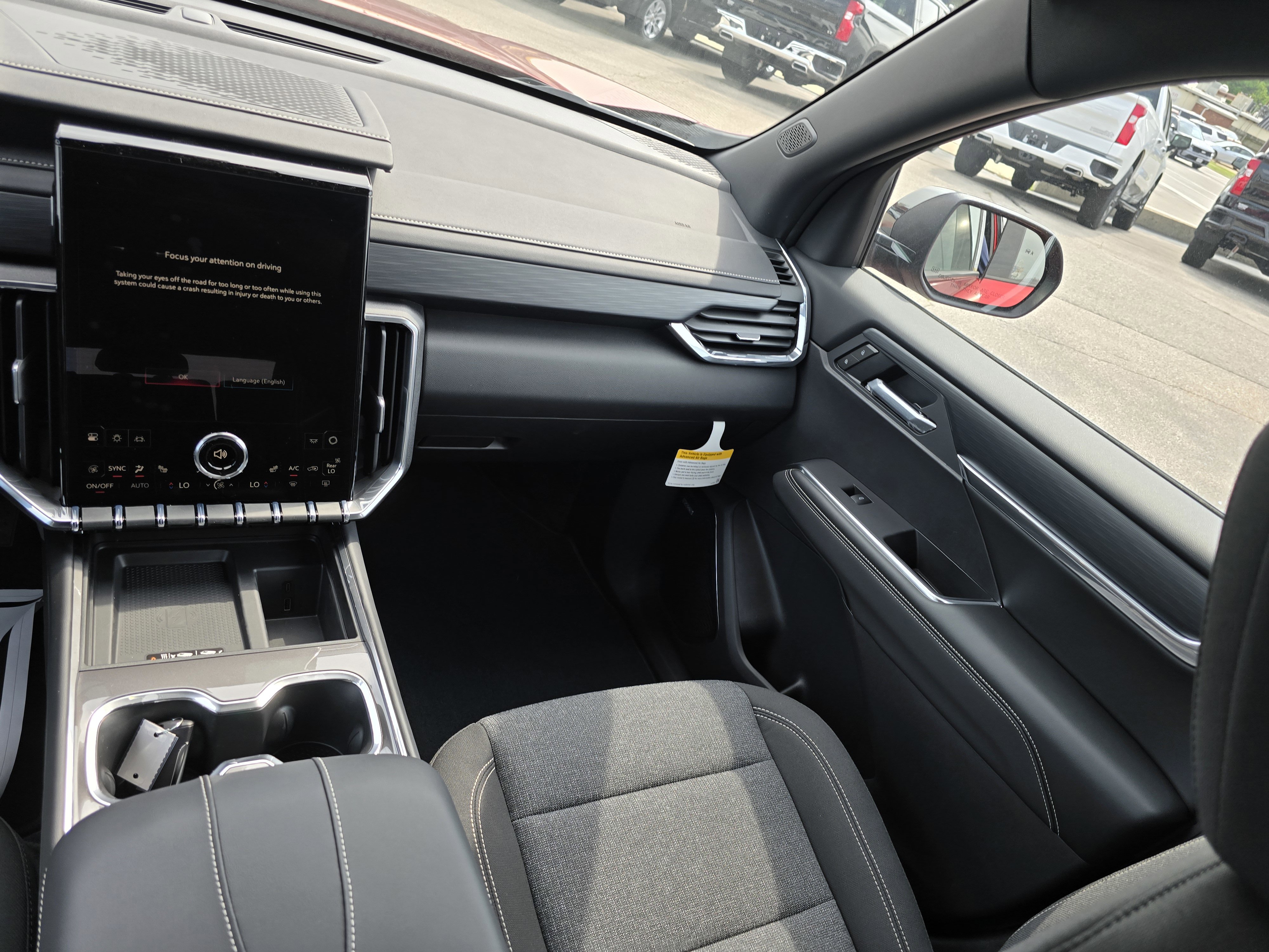New 2025 GMC Acadia Elevation image 26