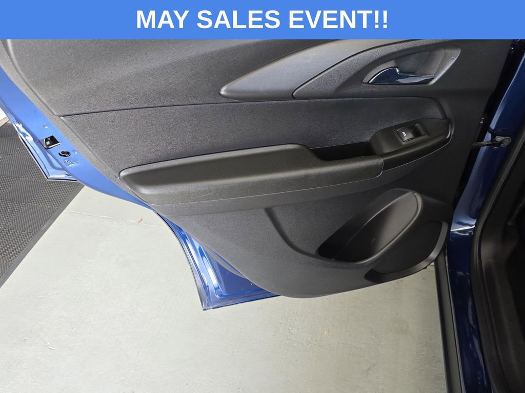 Used 2022 Chevrolet TrailBlazer LT FWD image 30