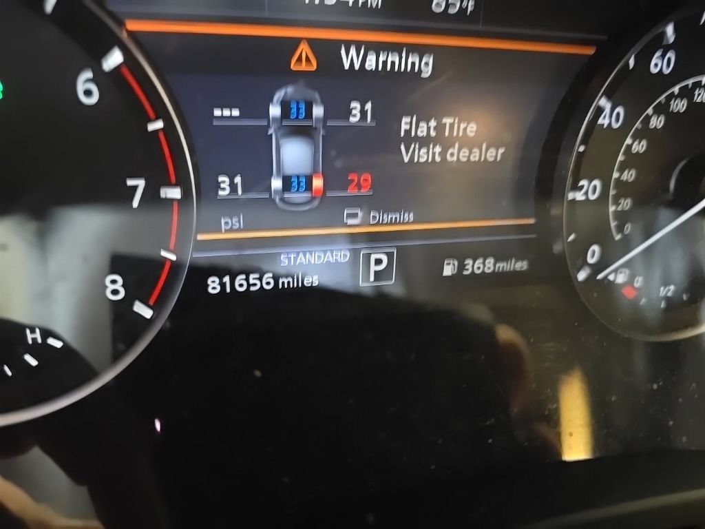 Used 2019 INFINITI QX50 Luxe w/ Cargo Package AWD/4WD image 5