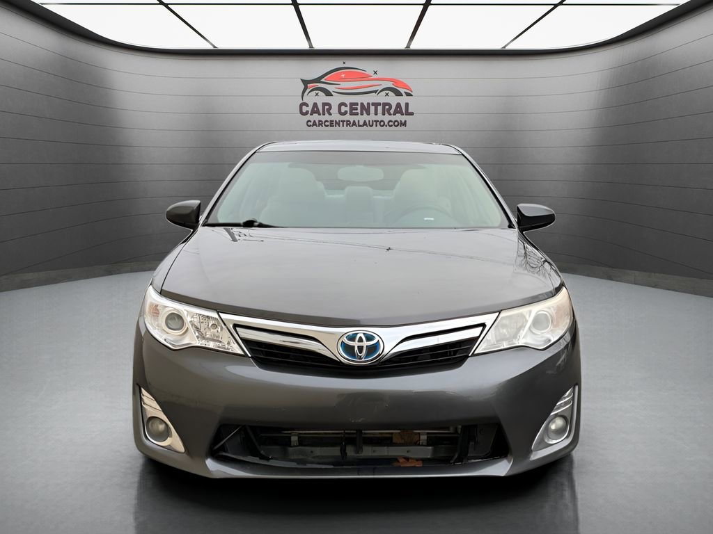 Used 2014 Toyota Camry XLE w/ Leather Package image 8