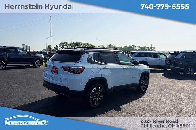 Used 2023 Jeep Compass Limited w/ Sun and Sound Group AWD/4WD image 30