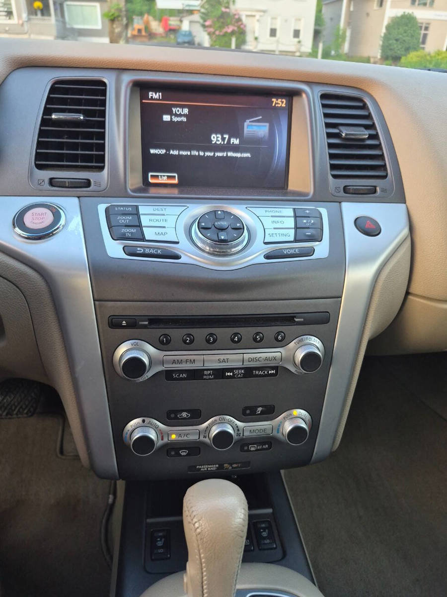 Used 2014 Nissan Murano SL w/ Navigation Package AWD/4WD image 22