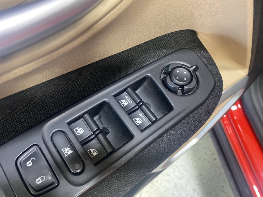Used 2015 Jeep Renegade Sport w/ Power & Air Group AWD/4WD image 31