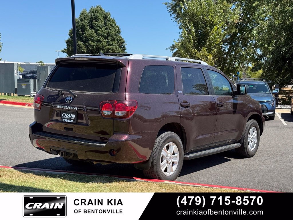 Used 2018 Toyota Sequoia SR5 AWD/4WD image 7