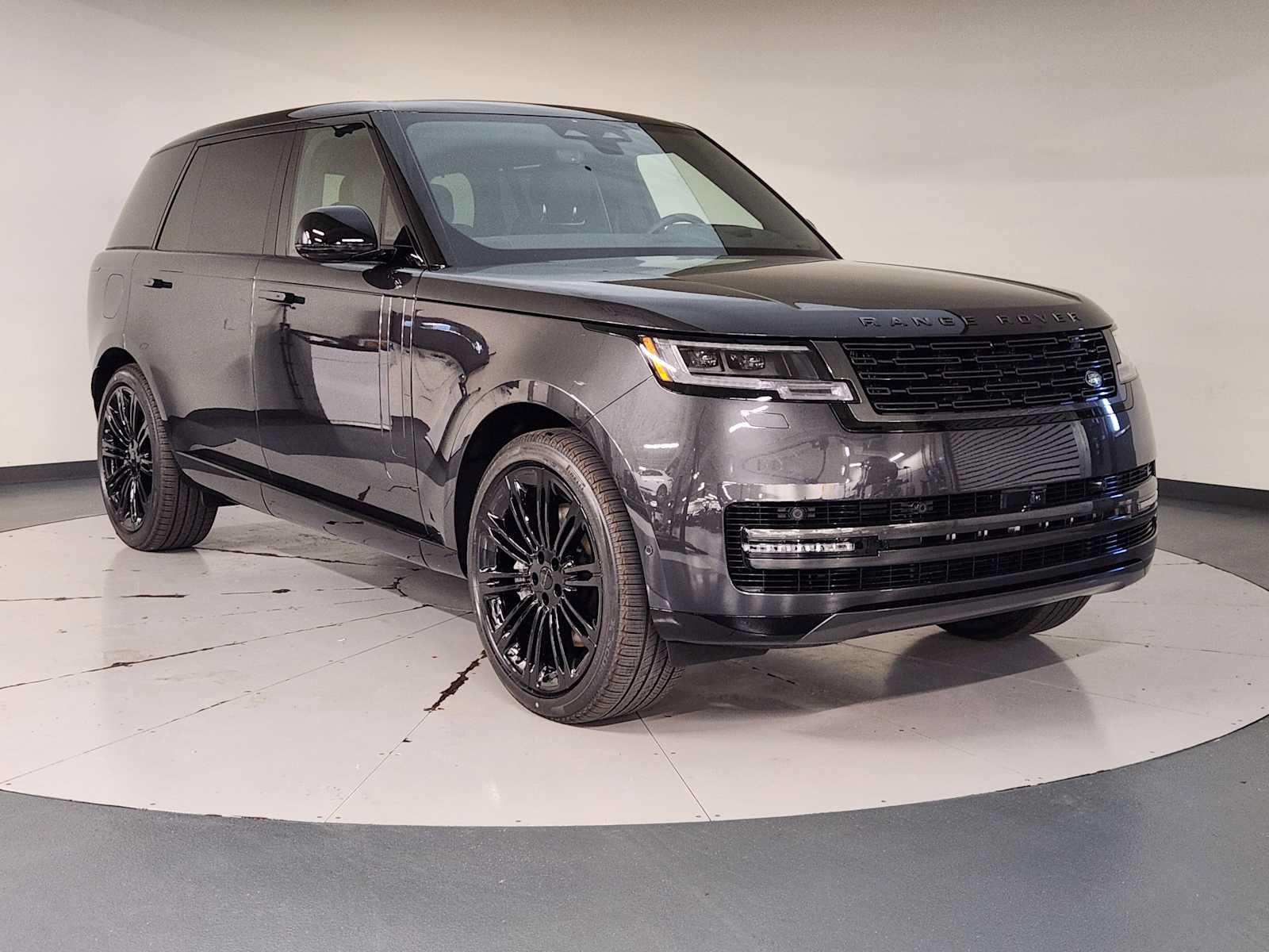 New 2026 Land Rover Range Rover Long Wheelbase SE AWD/4WD image 7