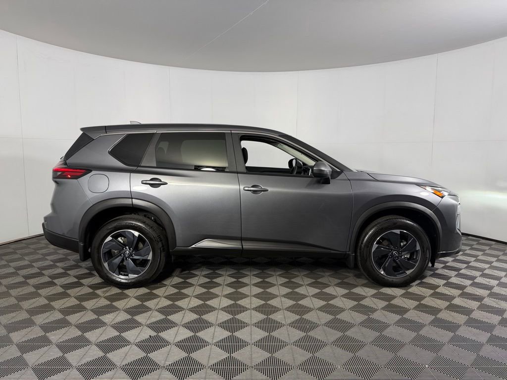 Used 2026 Nissan Rogue SV w/ Cold Weather Package image 6