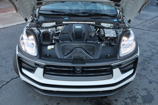 Used 2023 Porsche Macan S image 55