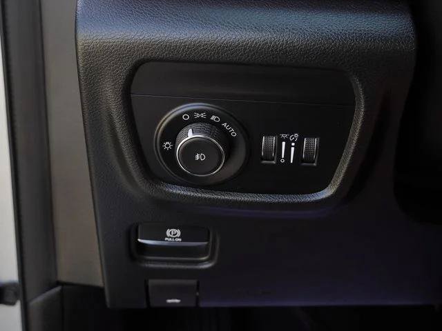 Certified 2023 Jeep Grand Cherokee L Overland w/ Luxury Tech Group IV AWD/4WD image 23