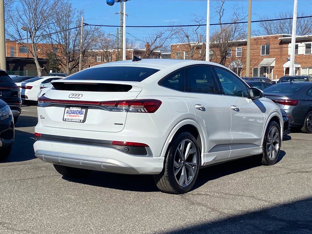 Used 2024 Audi Q4 e-tron Premium Plus w/ Premium Plus image 3