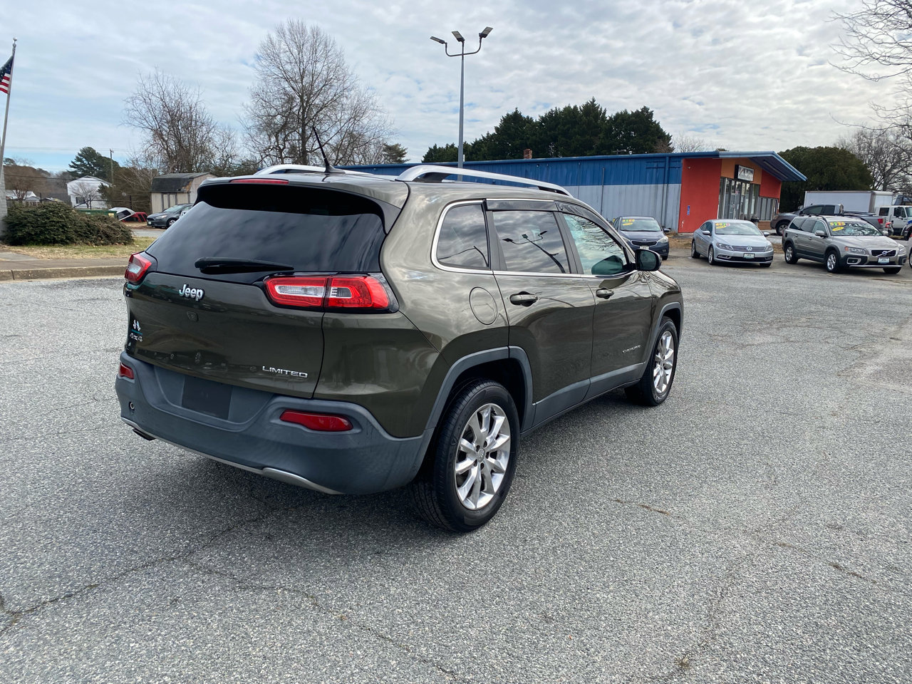 Used 2015 Jeep Cherokee Limited image 4