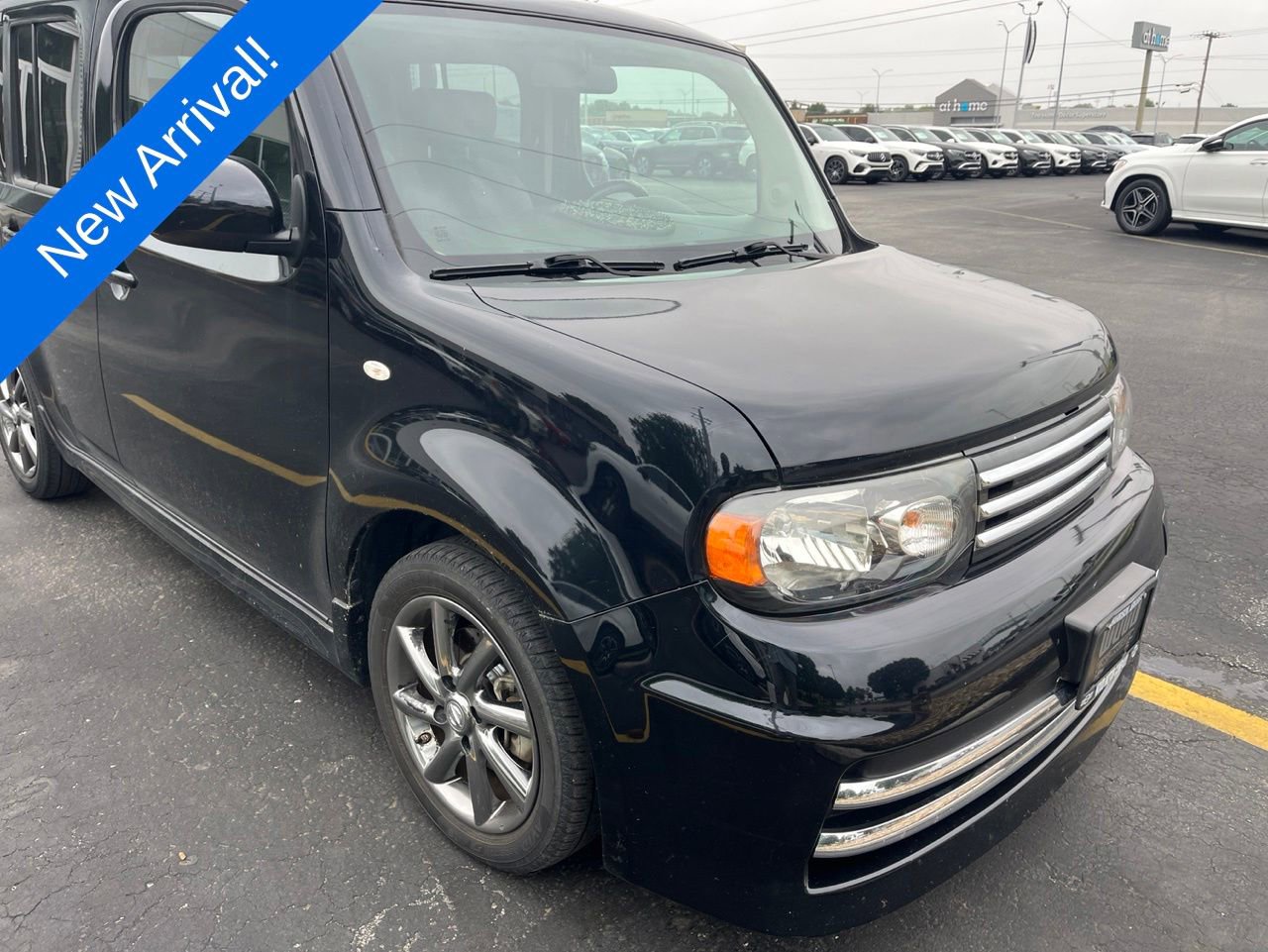 Used 2011 Nissan Cube 1.8 S Krom Edition w/ Interior Designer Pkg FWD image 3