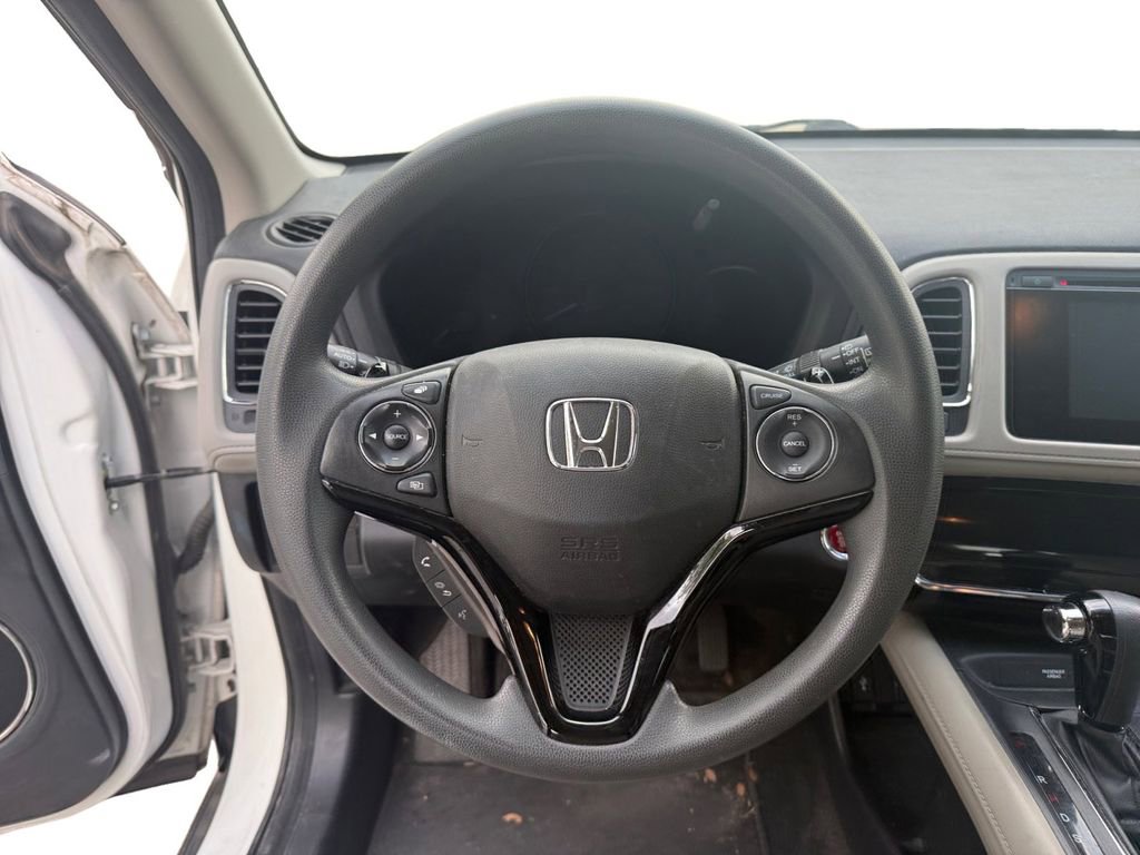 Used 2018 Honda HR-V EX image 12