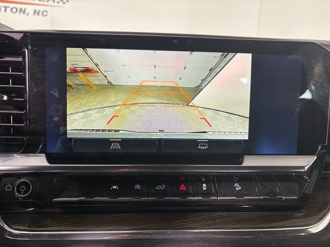 Used 2023 Chevrolet Silverado 1500 LT w/ Z71 Off-Road Package image 14