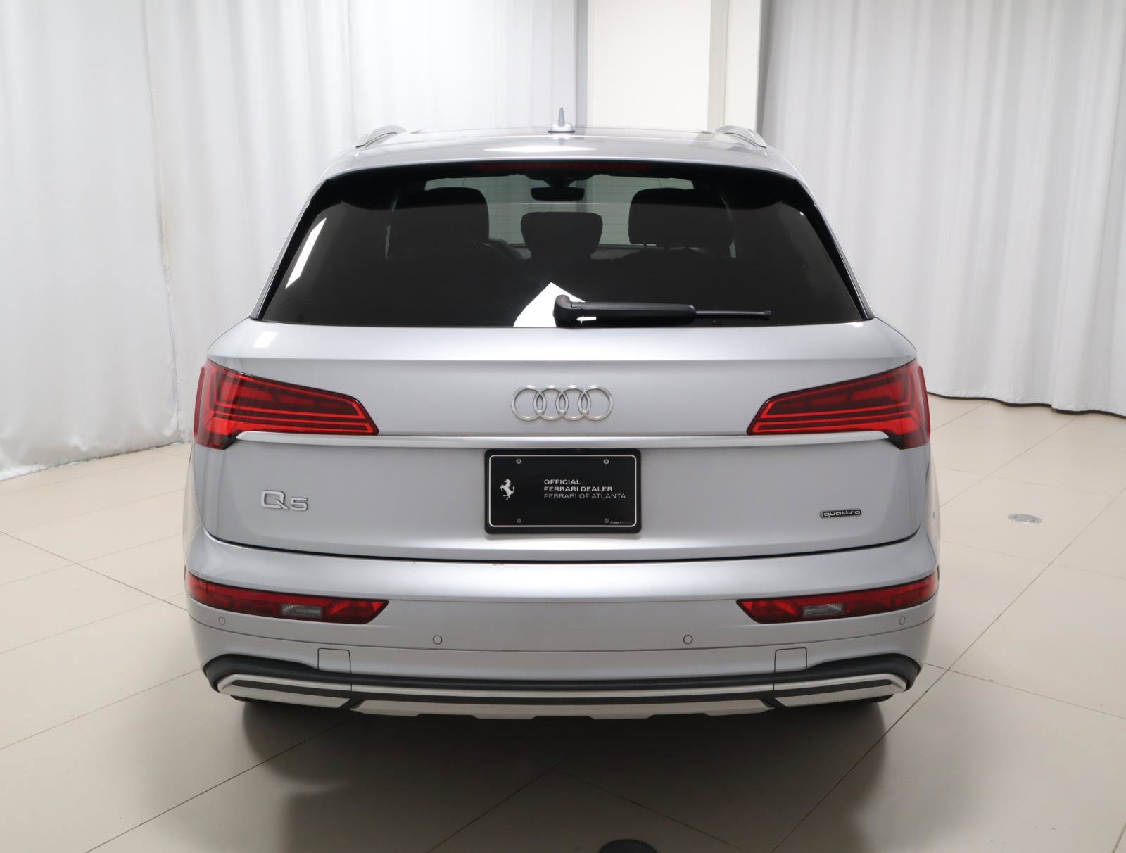 Used 2021 Audi Q5 2.0T Premium w/ Convenience Package AWD/4WD image 4