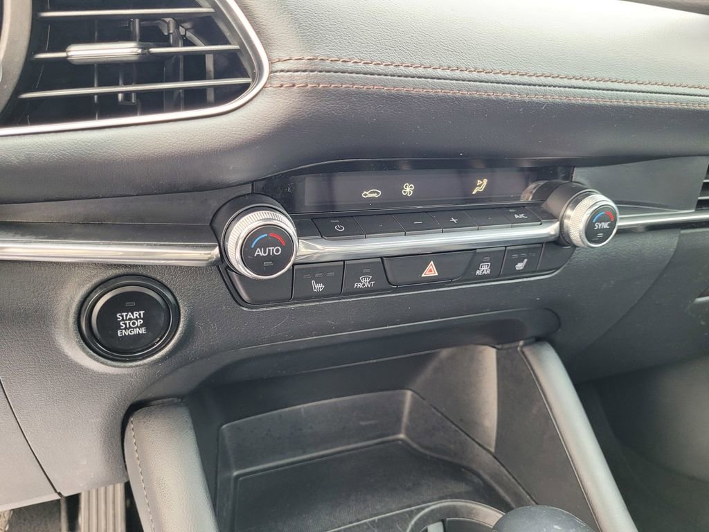 Used 2023 MAZDA MAZDA3 s image 19
