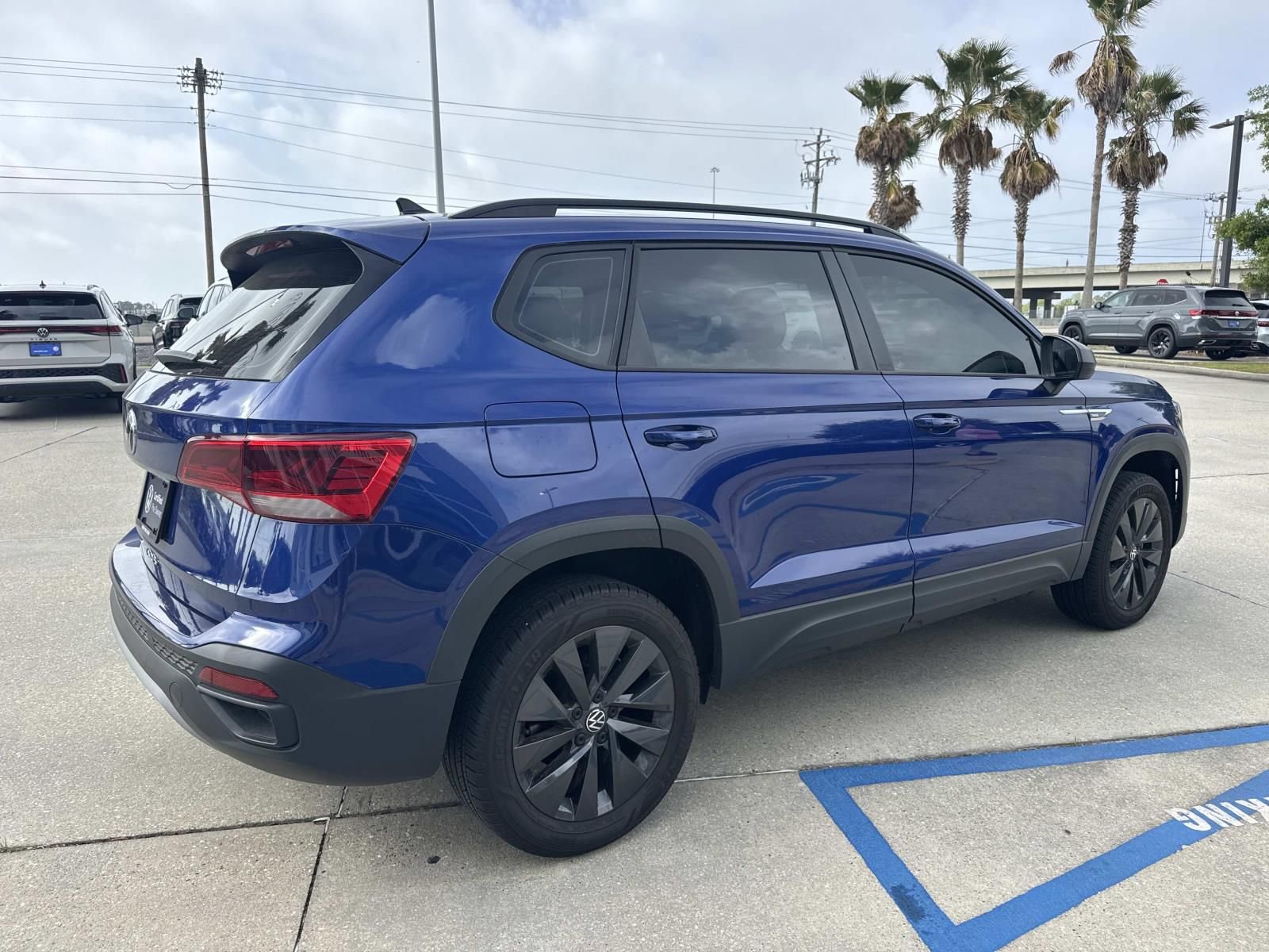 Used 2023 Volkswagen Taos S image 5