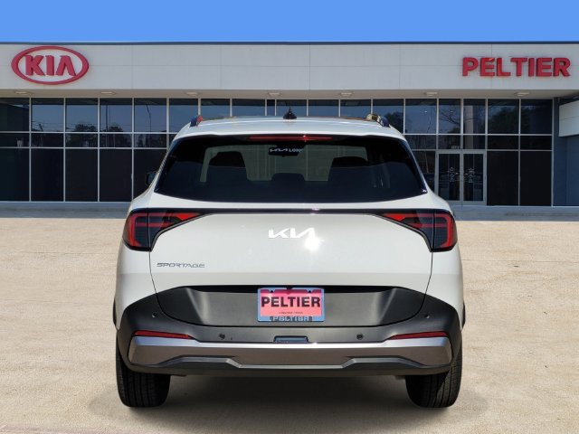 New 2027 Kia Sportage EX FWD image 4