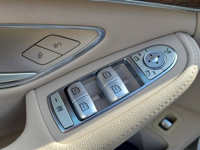 Used 2019 Mercedes-Benz C 300 4MATIC Sedan image 17