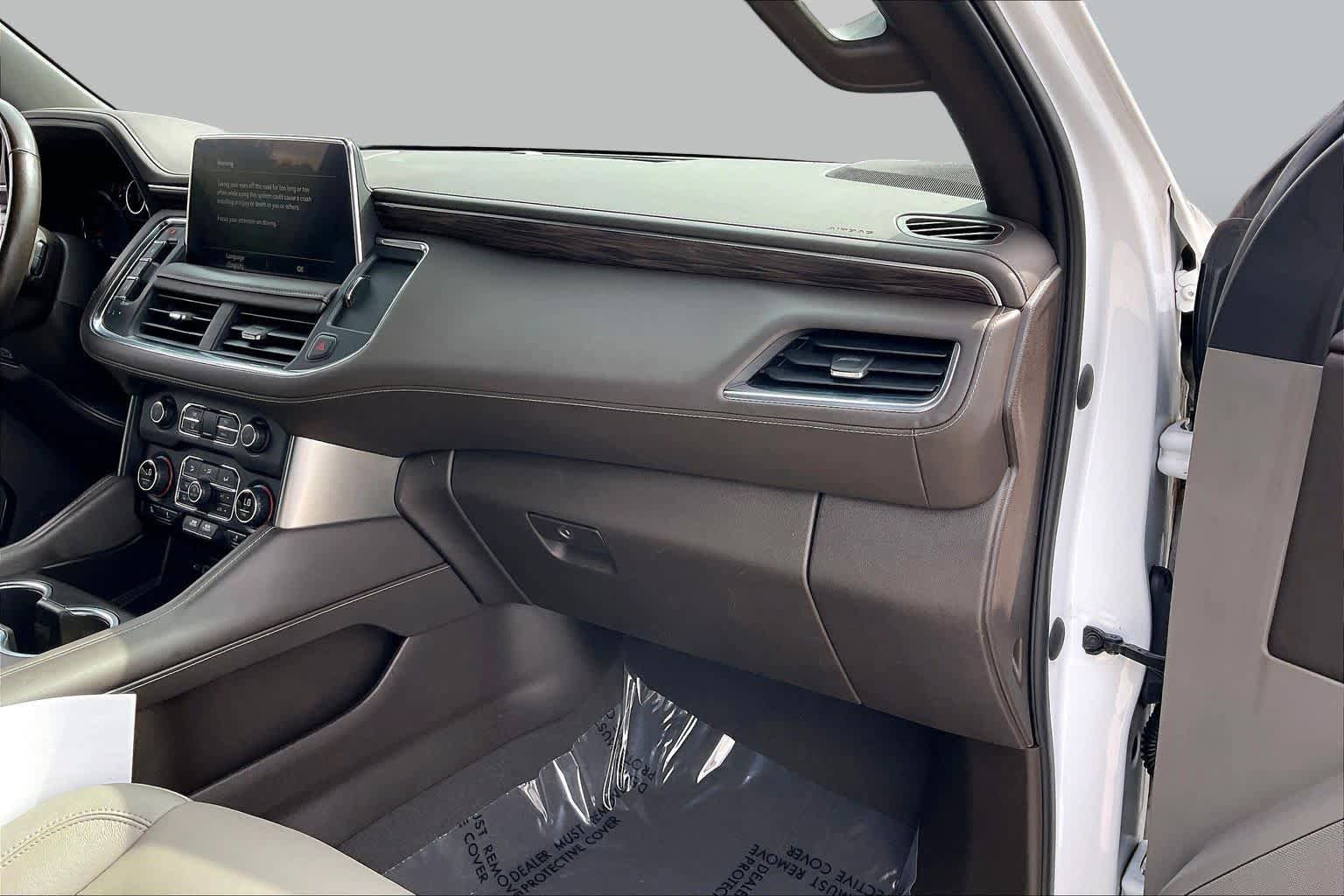 Used 2021 Chevrolet Tahoe LT w/ LT Signature Package RWD image 19