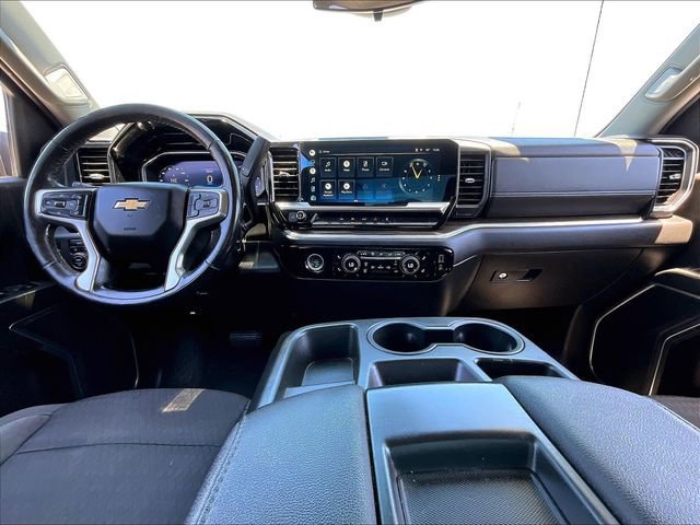 Used 2022 Chevrolet Silverado 1500 LT AWD/4WD image 21